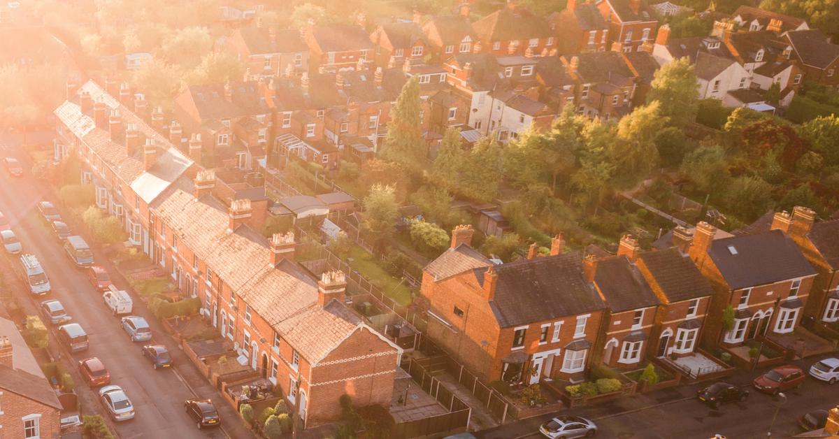 Votes of property professionals still ‘up for grabs', NRLA and Goodlord survey reveals