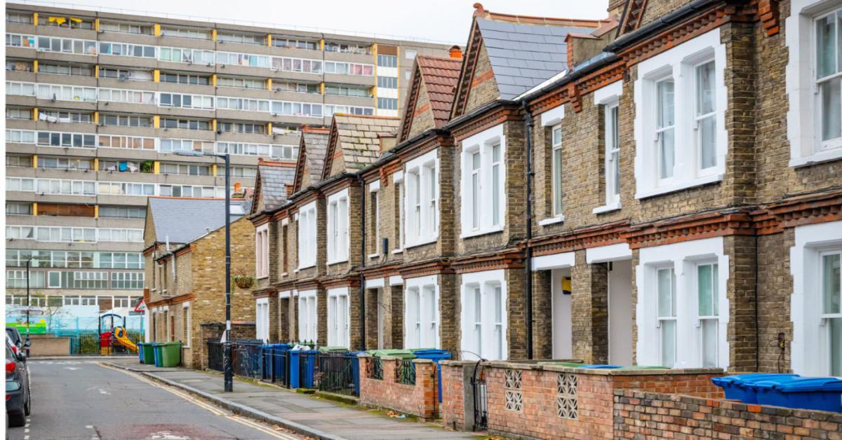 How many private rented homes does the UK need in order to meet demand?