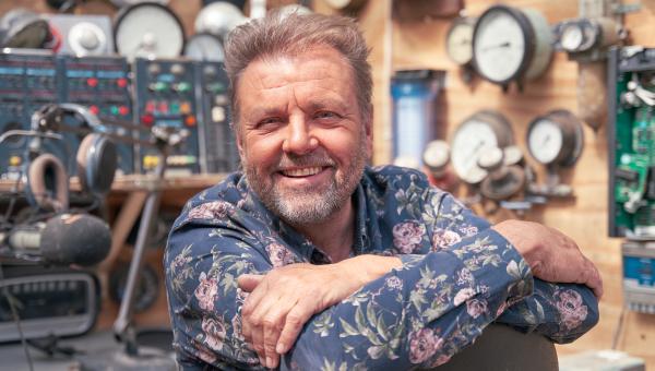Listen Up Landlords: TVs Martin Roberts stars